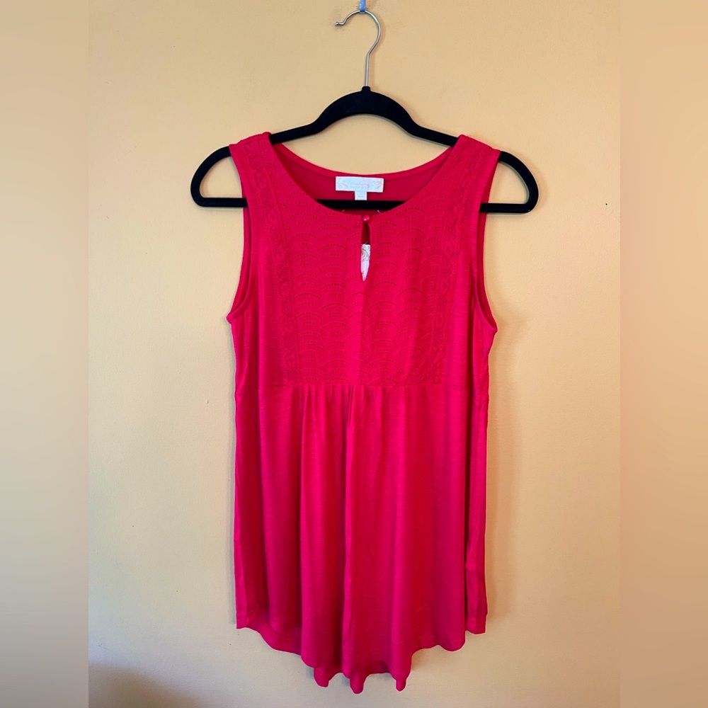 NWT  Weekend Suzanne Betro Small Red Sleeveless Knit Blouse Eyelet Lace Inset